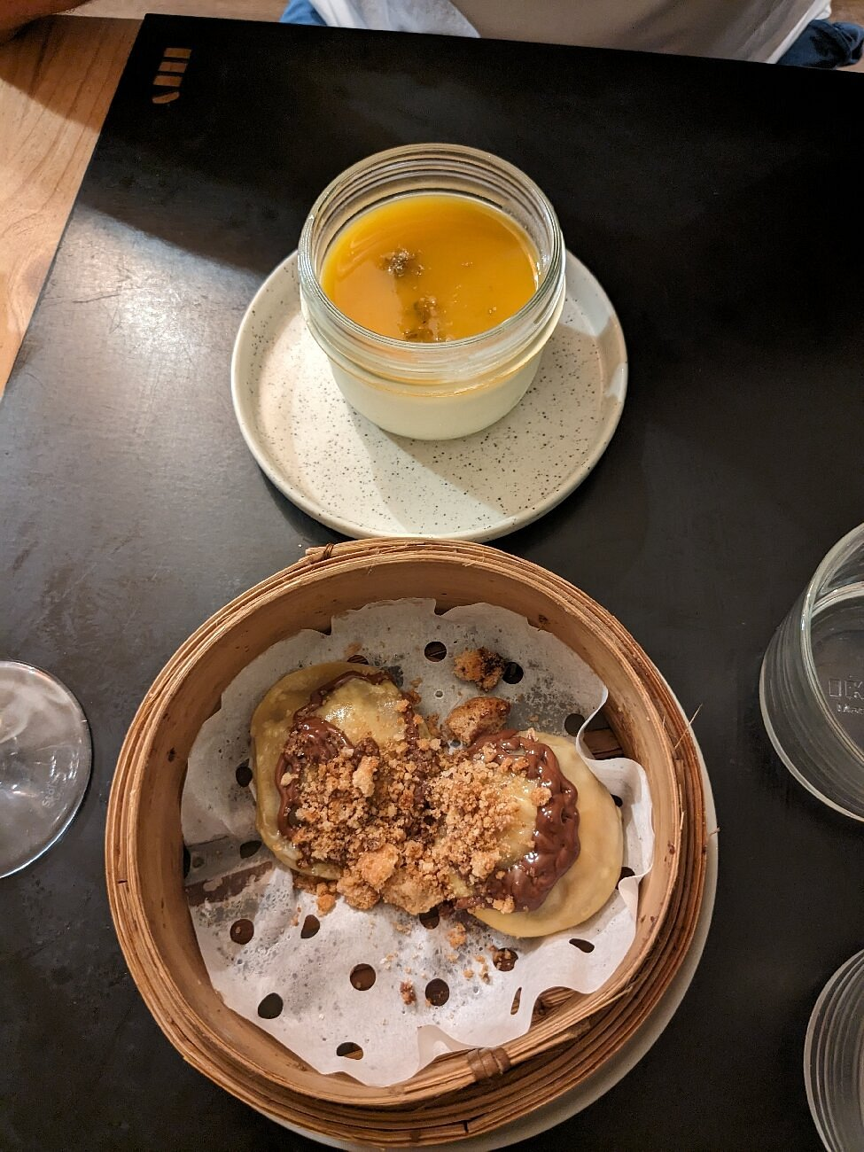 Panacotta et raviolis chocolat/banane/cookies